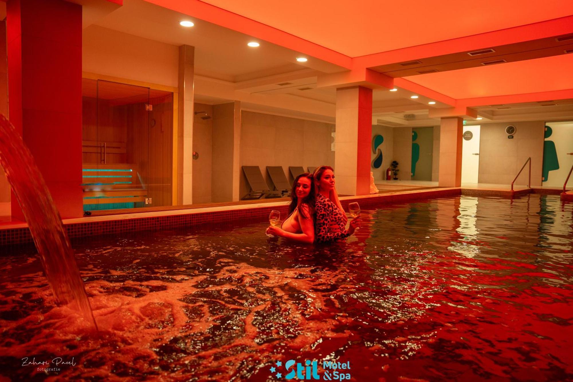 Stil Motel & Spa ตัชนัด ภายนอก รูปภาพ