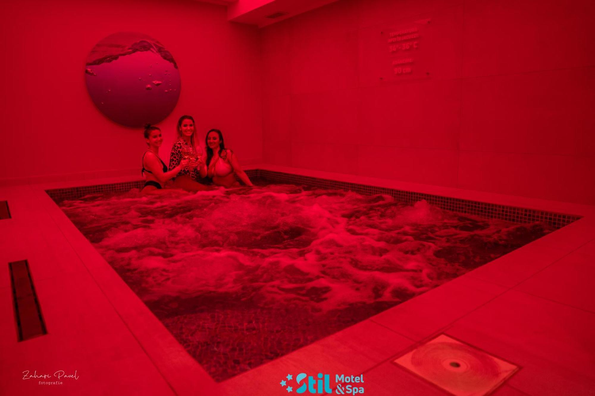Stil Motel & Spa ตัชนัด ภายนอก รูปภาพ
