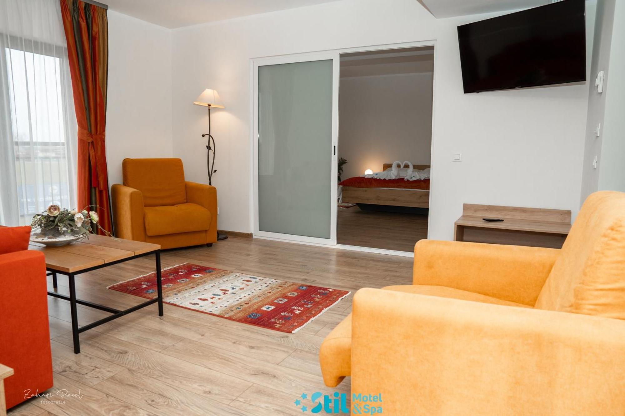 Stil Motel & Spa ตัชนัด ภายนอก รูปภาพ