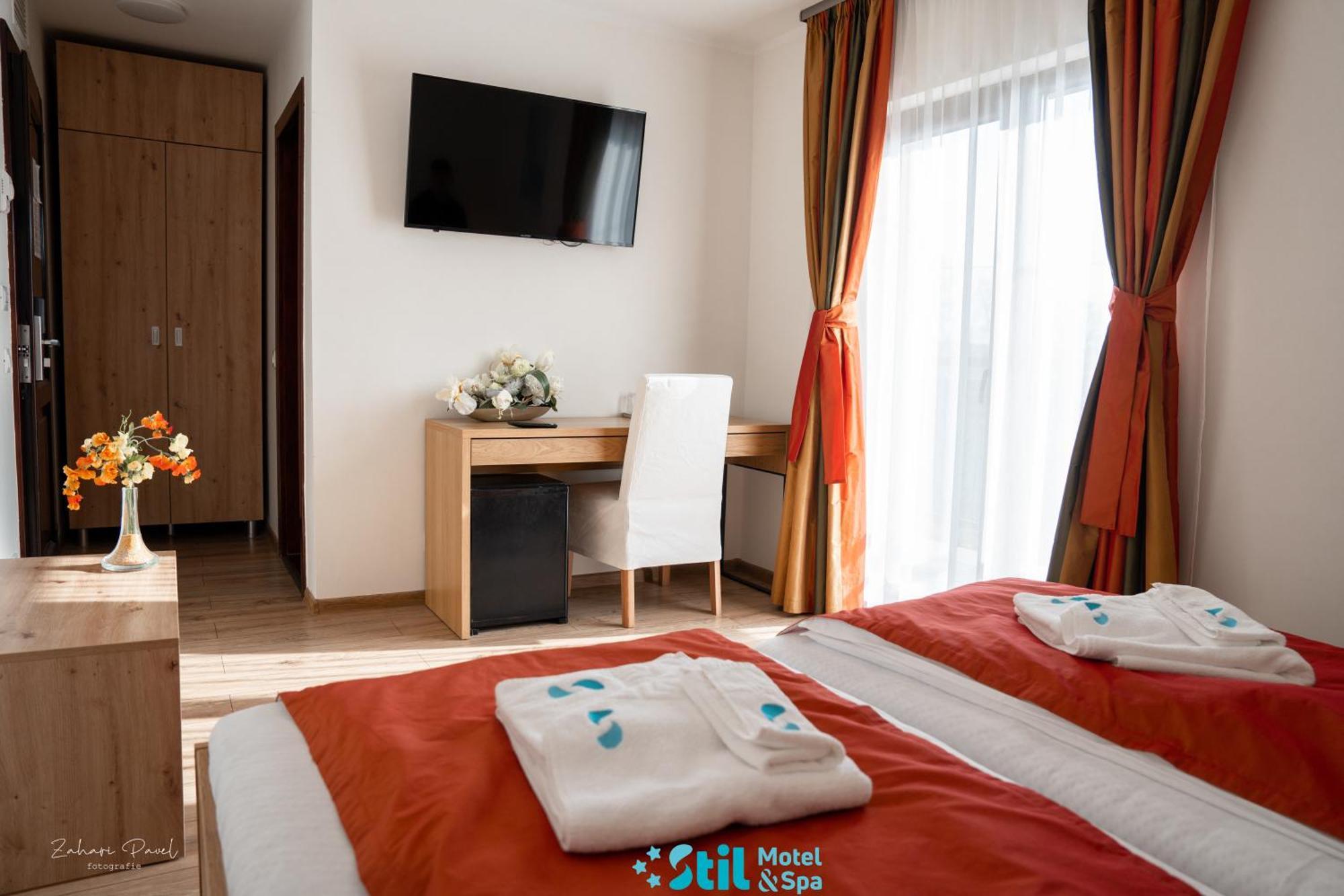 Stil Motel & Spa ตัชนัด ภายนอก รูปภาพ
