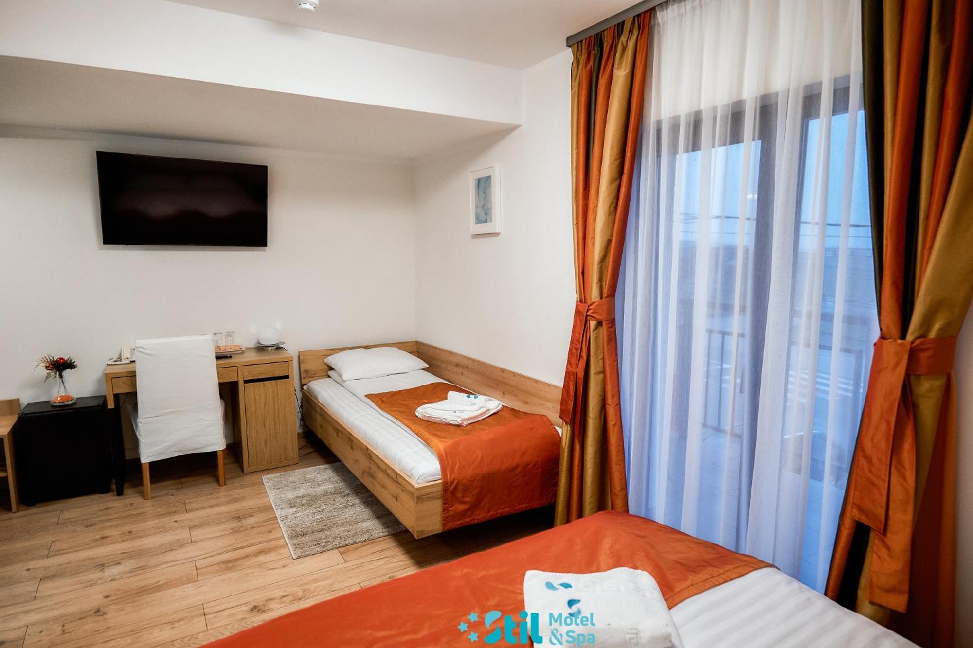 Stil Motel & Spa ตัชนัด ภายนอก รูปภาพ