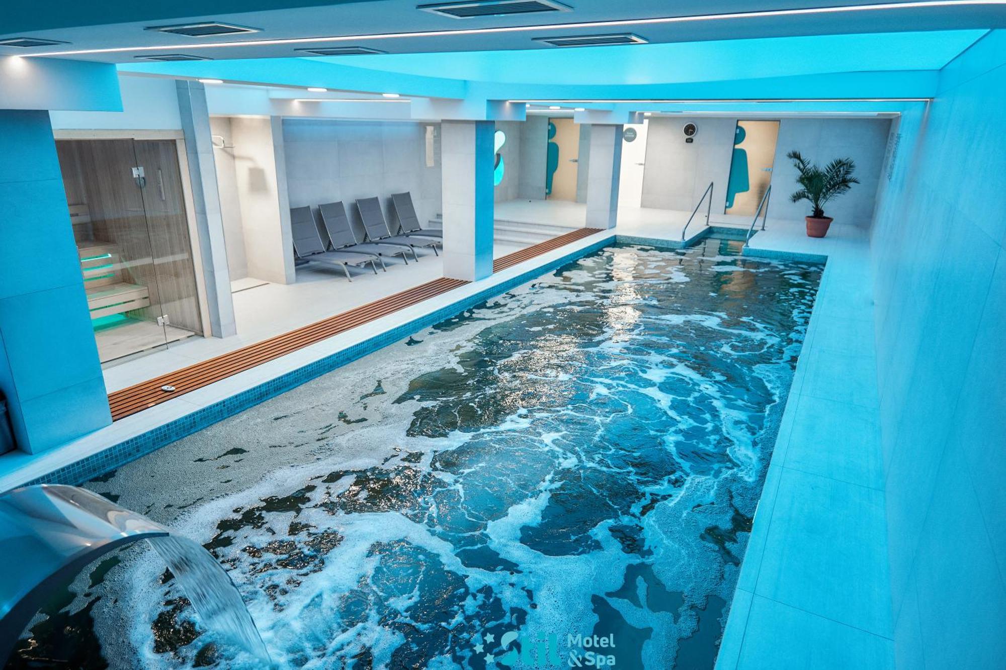 Stil Motel & Spa ตัชนัด ภายนอก รูปภาพ