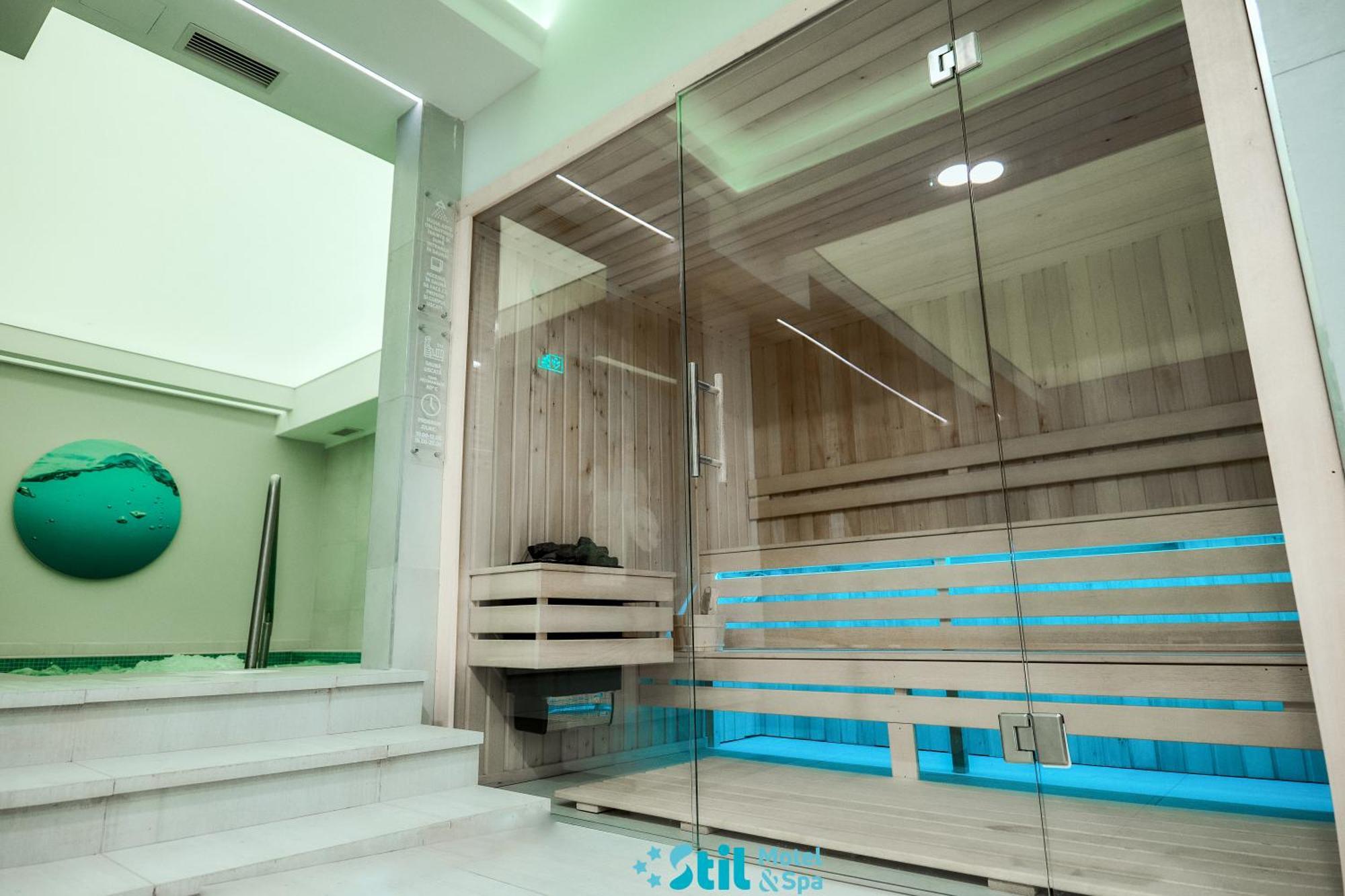 Stil Motel & Spa ตัชนัด ภายนอก รูปภาพ